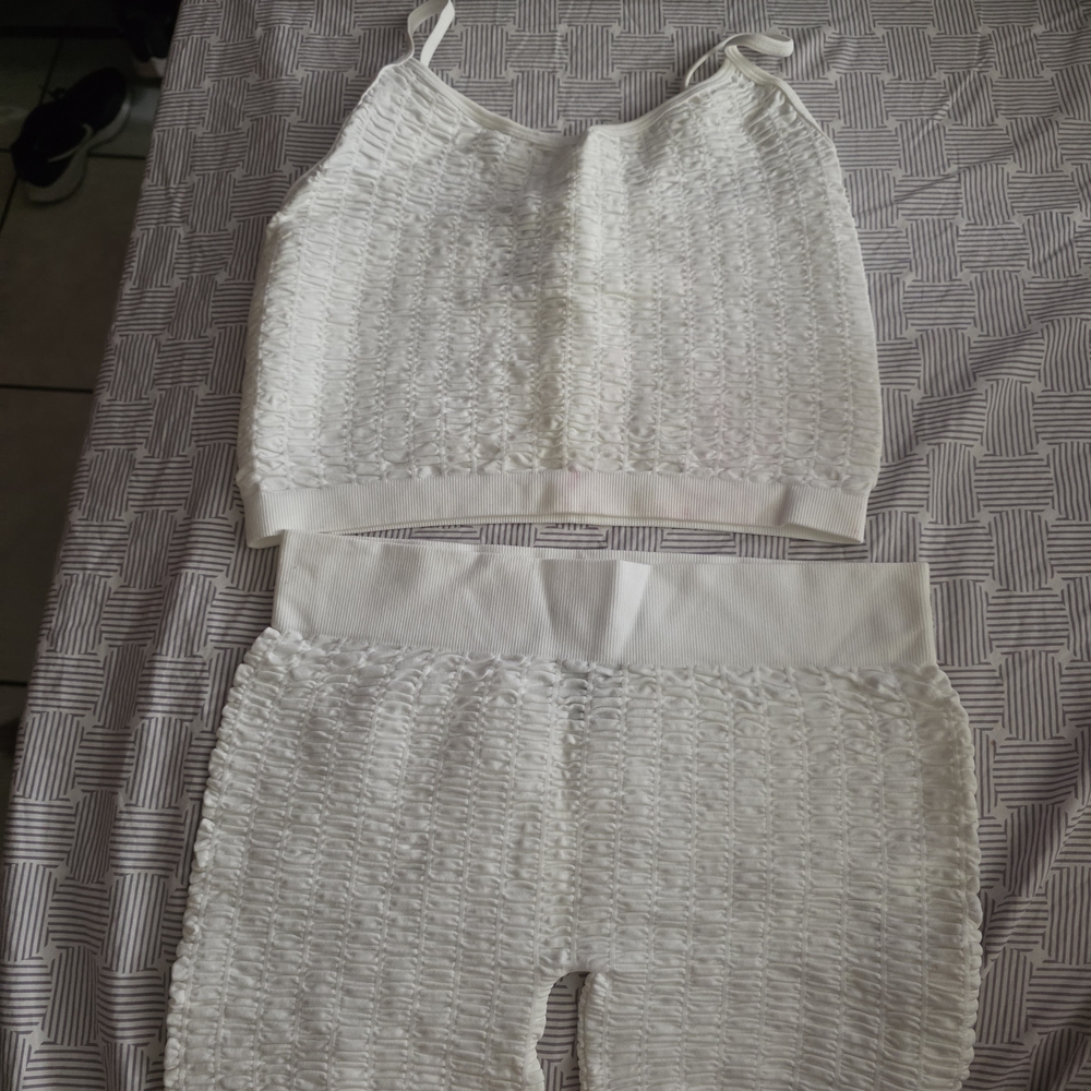 Feathers White Textured Apparel